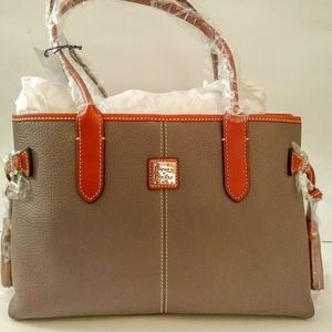 Dooney and Bourke tote
